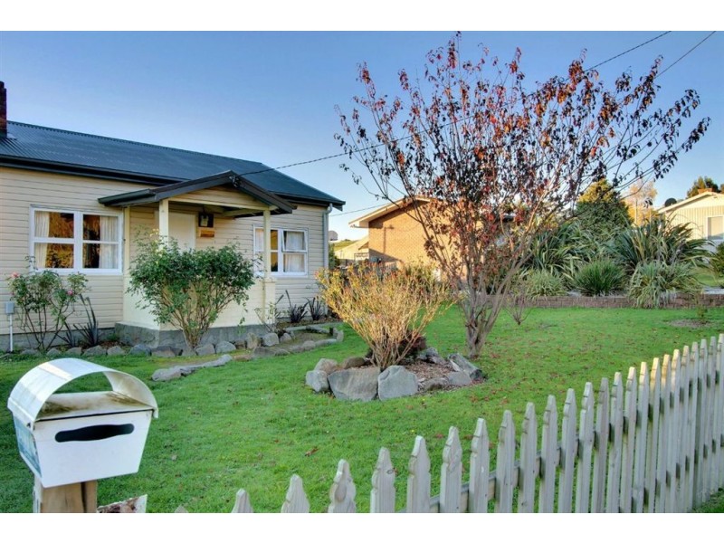 21 Knights Road, Huonville TAS 7109
