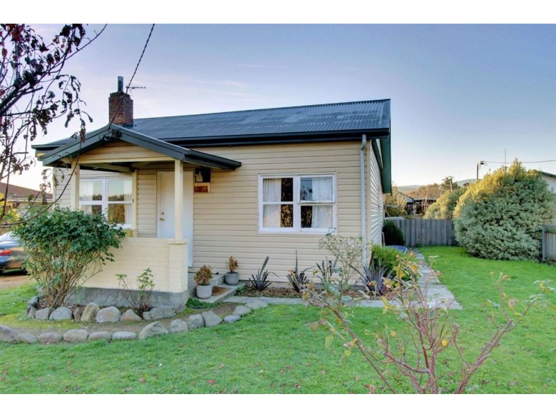 21 Knights Road, Huonville TAS 7109