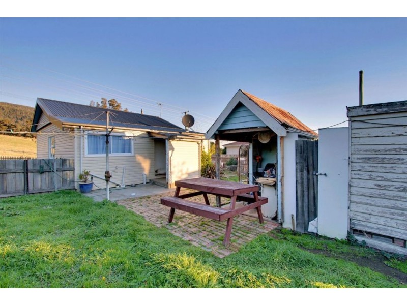 21 Knights Road, Huonville TAS 7109
