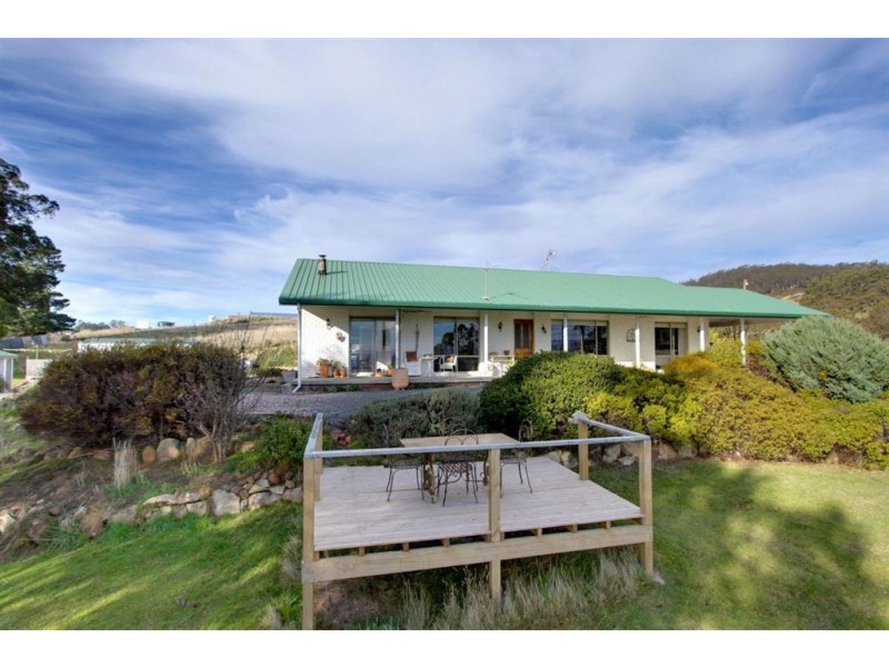 28 Ginns Road, Wattle Grove TAS 7109