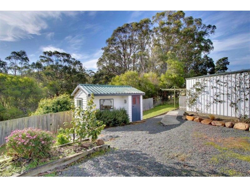 28 Ginns Road, Wattle Grove TAS 7109