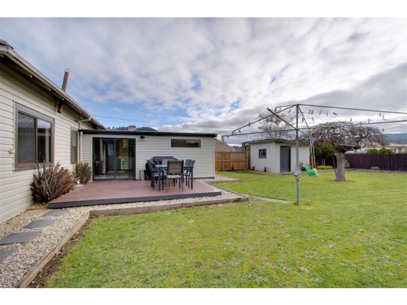 37 Sale Street, Huonville TAS 7109