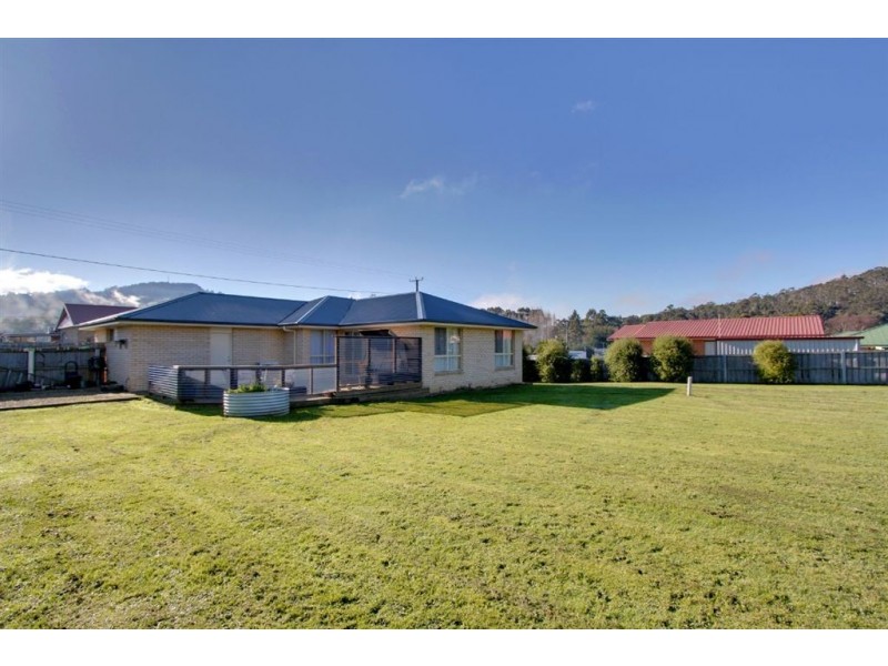11 Duke Street, Geeveston TAS 7116