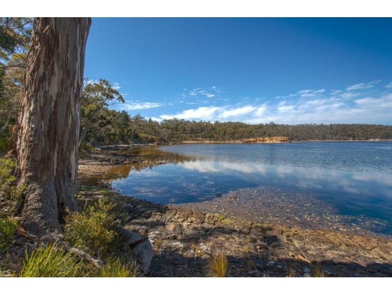 7 Sandrock Loop, Abels Bay TAS 7112