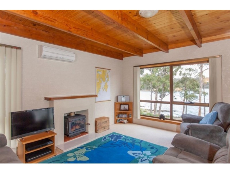 7 Sandrock Loop, Abels Bay TAS 7112