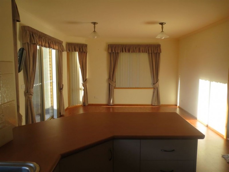 8 Old Apple Court, Huonville TAS 7109