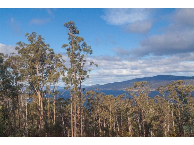 - Brooke Street, Petcheys Bay TAS 7109