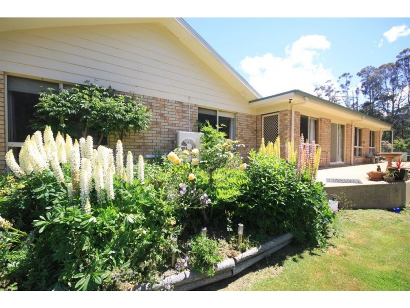 11 Sharpes Road, Crabtree TAS 7109