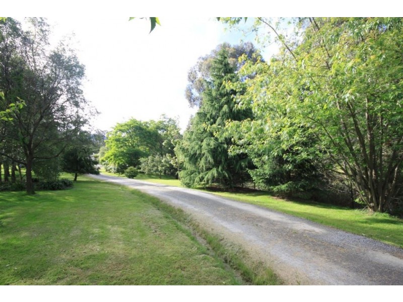 11 Sharpes Road, Crabtree TAS 7109