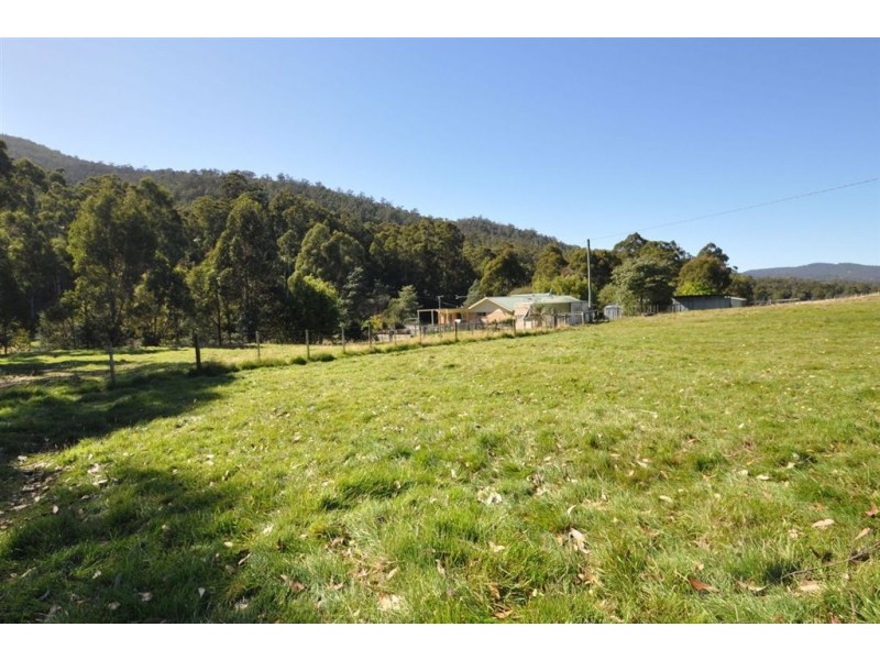 11 Sharpes Road, Crabtree TAS 7109