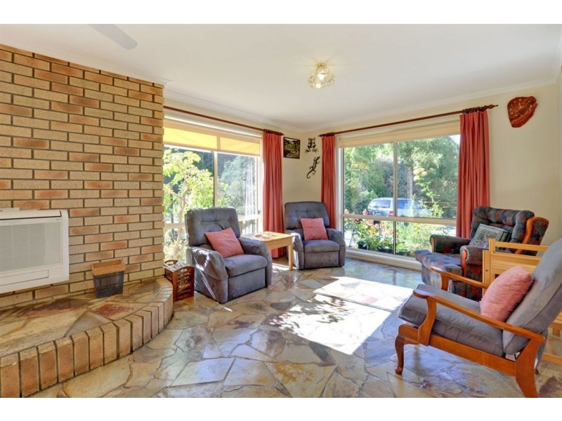 11 Sharpes Road, Crabtree TAS 7109