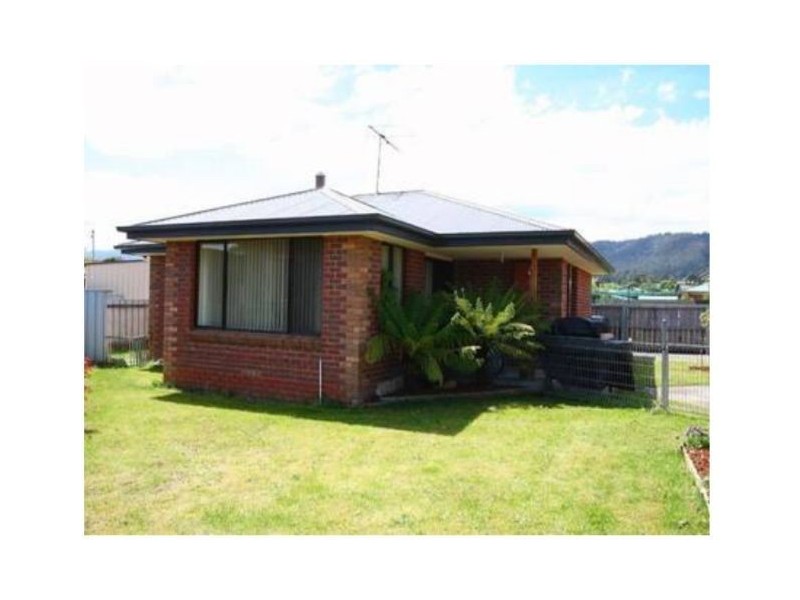 8b Acacia Street, Huonville TAS 7109