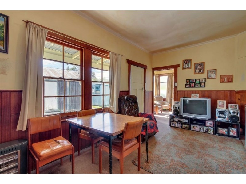 73 Sale Street, Huonville TAS 7109