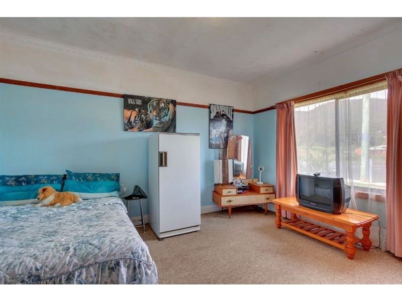 73 Sale Street, Huonville TAS 7109