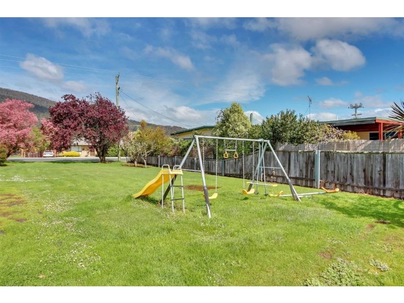 73 Sale Street, Huonville TAS 7109