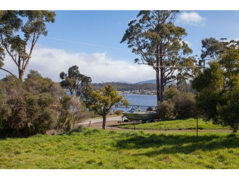 15 Lady Bay Road, Southport TAS 7109