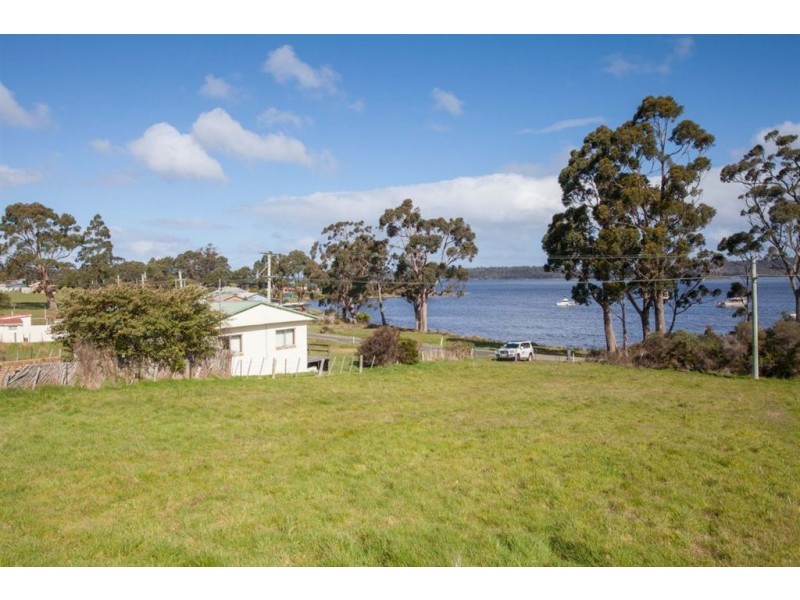 17 Lady Bay Road, Southport TAS 7109