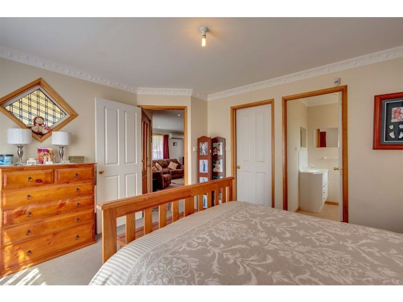 6 Hampton Court, Huonville TAS 7109