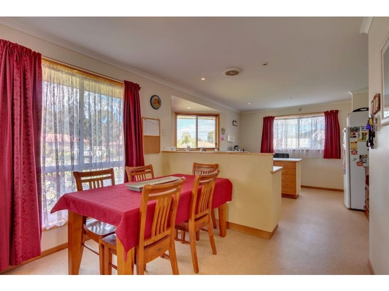 6 Hampton Court, Huonville TAS 7109