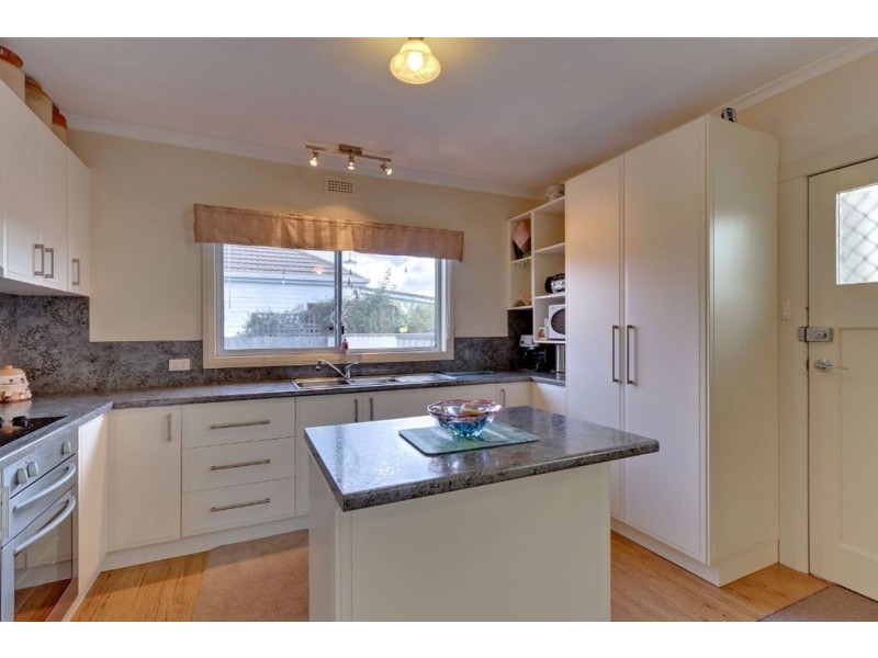 20 Shield Street, Huonville TAS 7109