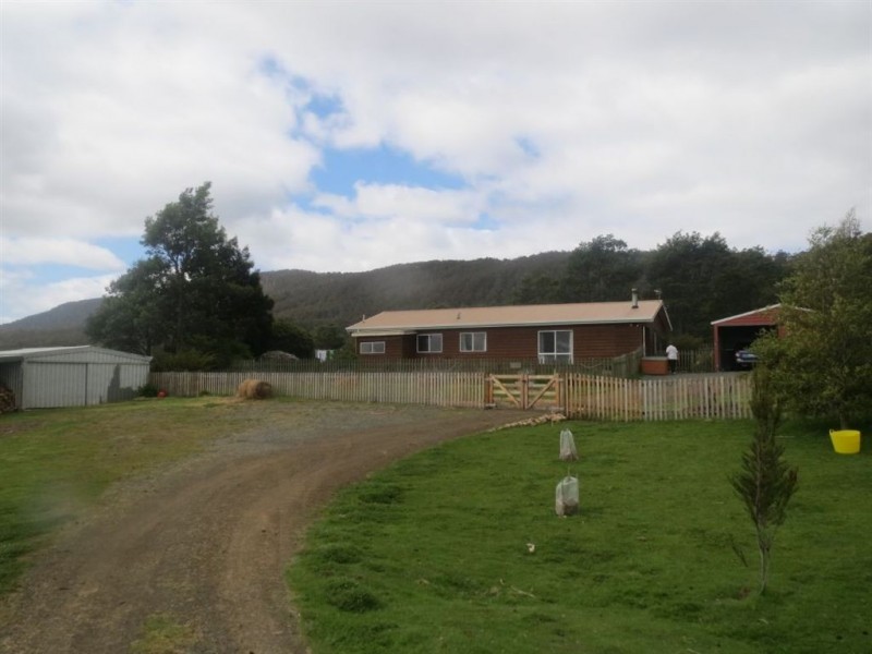 572 Woodbridge Hill Road, Gardners Bay TAS 7112