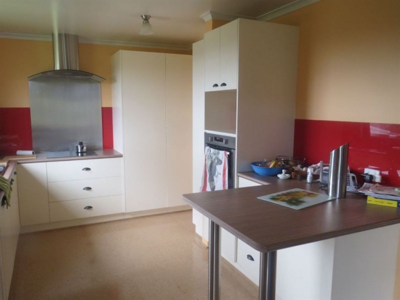 572 Woodbridge Hill Road, Gardners Bay TAS 7112