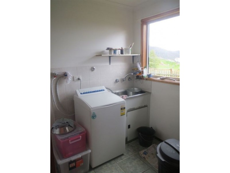 572 Woodbridge Hill Road, Gardners Bay TAS 7112