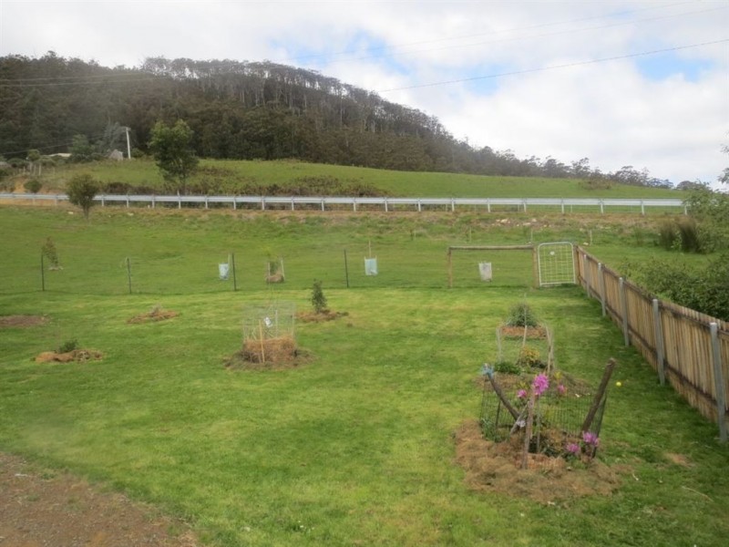 572 Woodbridge Hill Road, Gardners Bay TAS 7112