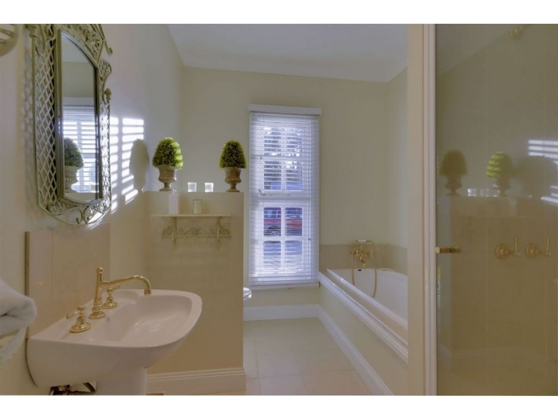 25 Crabtree Road, Grove TAS 7109