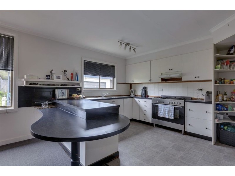 16 John Street, Geeveston TAS 7116