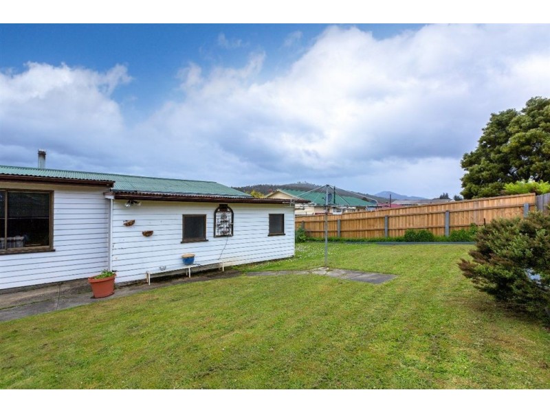 16 John Street, Geeveston TAS 7116