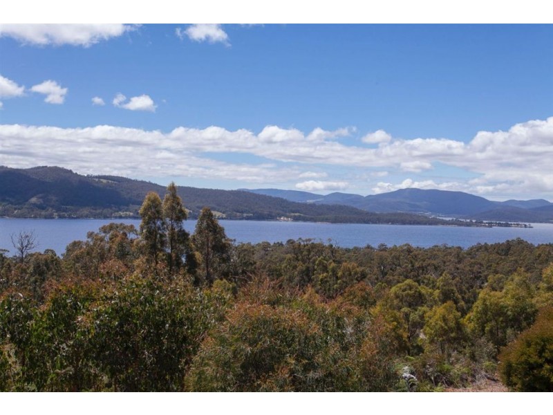 43 Swifts Road, Surges Bay TAS 7116