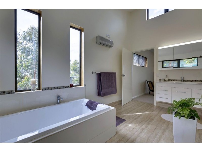 43 Swifts Road, Surges Bay TAS 7116