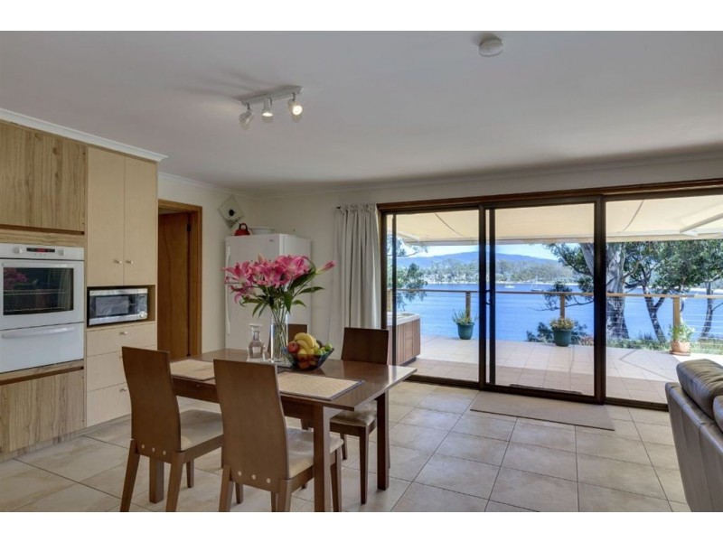 60 Williams Road, Randalls Bay TAS 7112