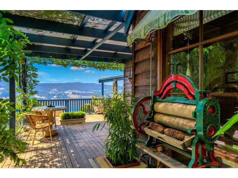 65 Old Road, Franklin TAS 7113