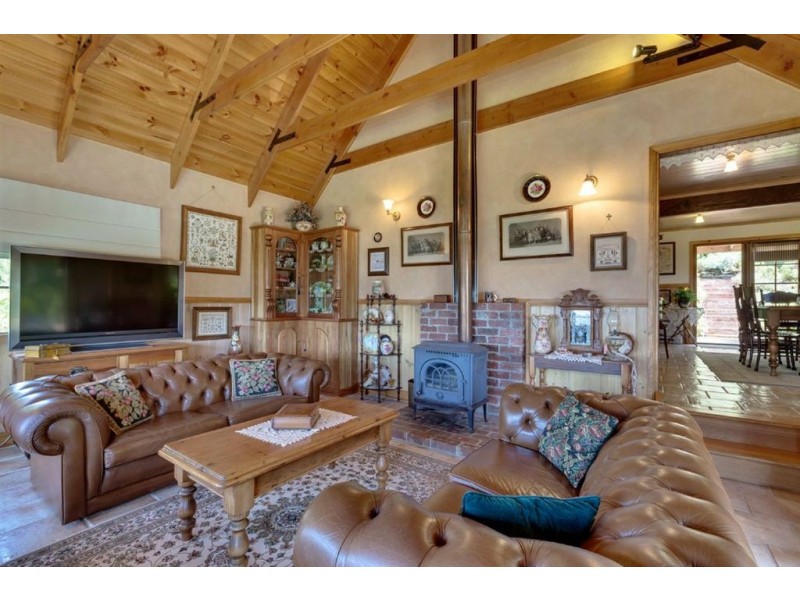 65 Old Road, Franklin TAS 7113