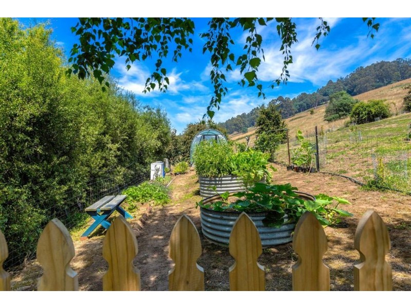 65 Old Road, Franklin TAS 7113