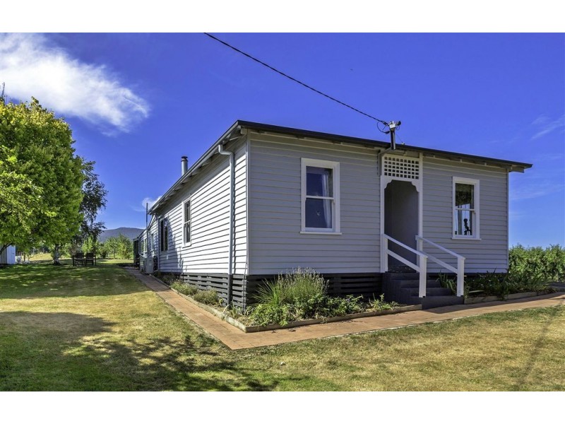 15 Thompsons Road, Huonville TAS 7109