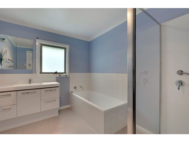 15 Thompsons Road, Huonville TAS 7109