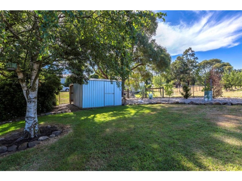 15 Thompsons Road, Huonville TAS 7109
