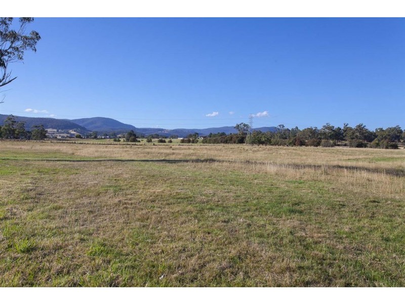 Off Sale Street, Huonville TAS 7109