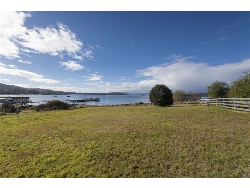 7093 Huon Highway, Dover TAS 7117