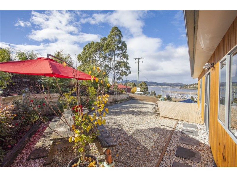 5 Percy Street, Port Huon TAS 7116