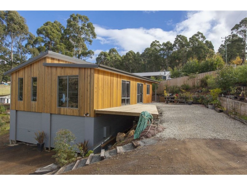 5 Percy Street, Port Huon TAS 7116