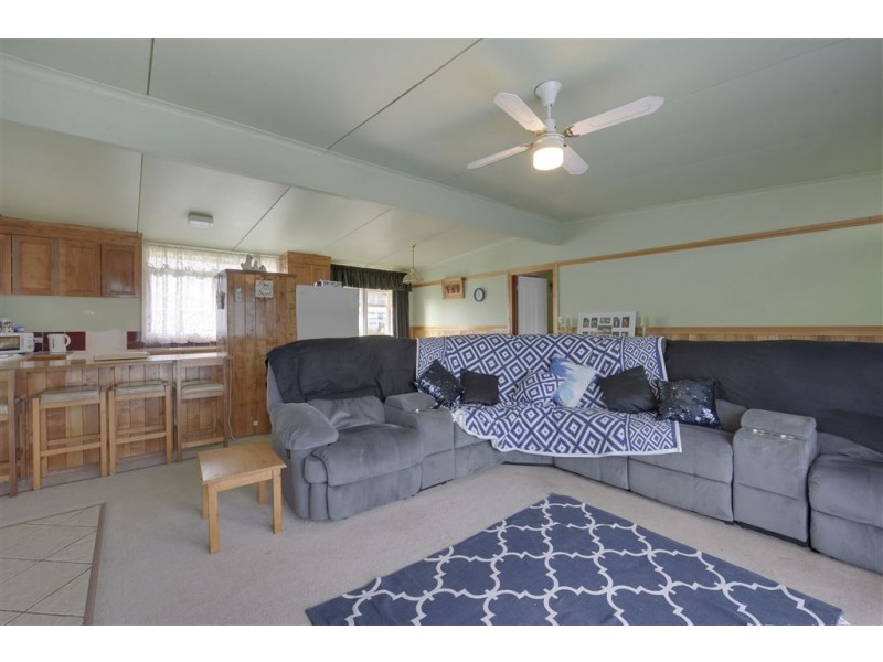 2 Oak Street, Huonville TAS 7109