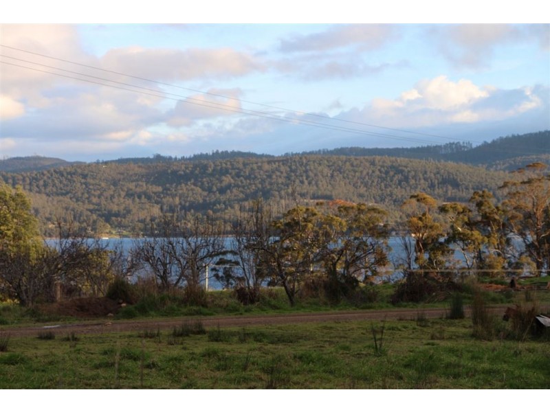 428 Cygnet Coast Road, Petcheys Bay TAS 7109