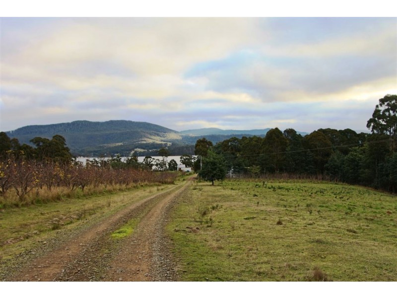 428 Cygnet Coast Road, Petcheys Bay TAS 7109