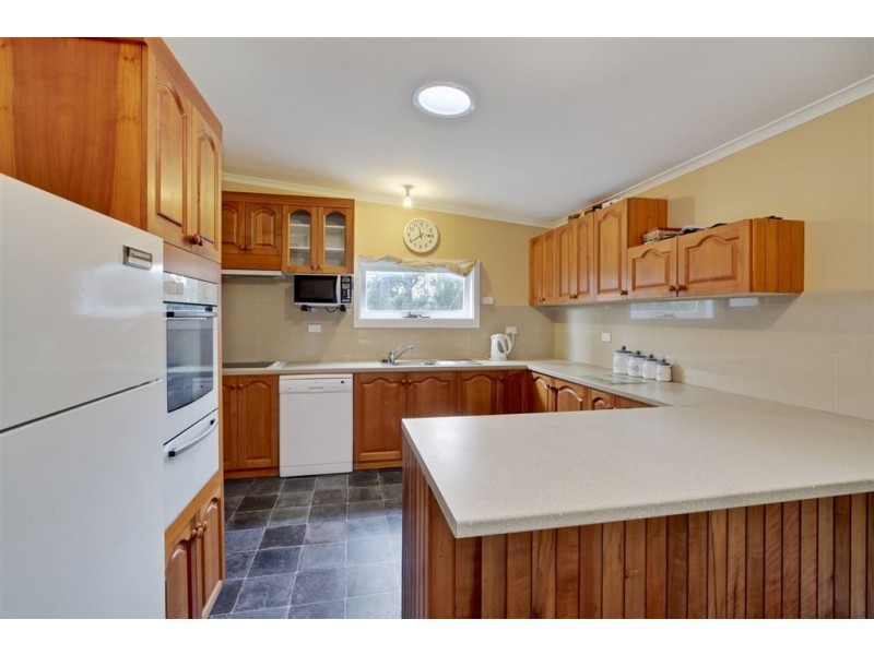 28 White Cliffs Road, Brooks Bay TAS 7116