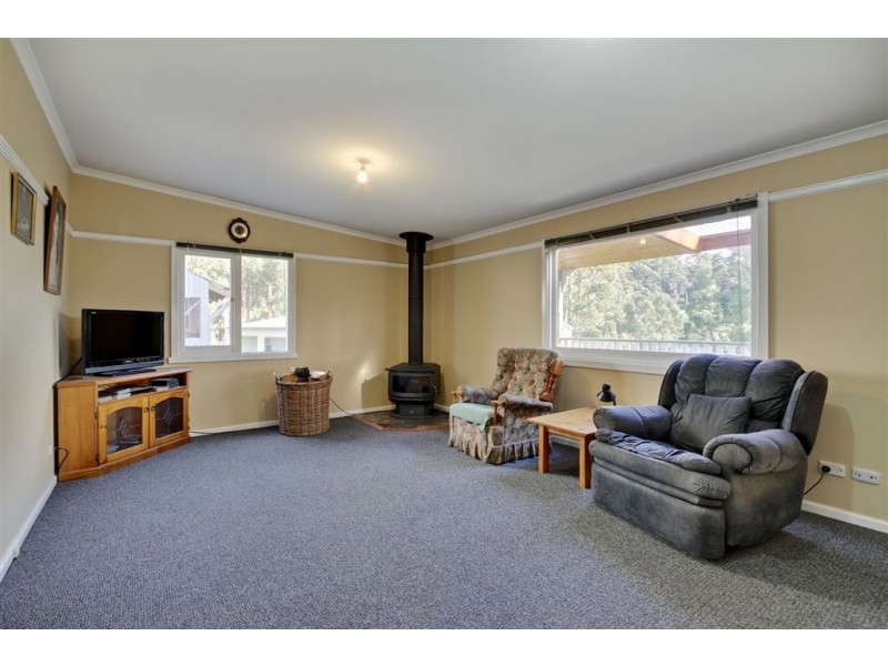 28 White Cliffs Road, Brooks Bay TAS 7116