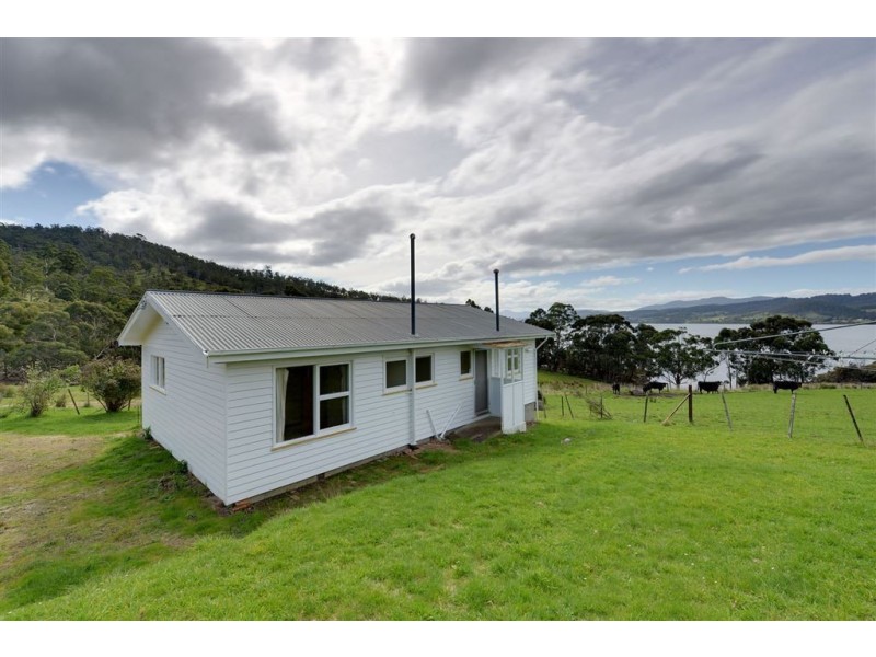 130 Pillings Road, Cairns Bay TAS 7116